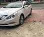 Hyundai Sonata 2011 - Bán Hyundai Sonata sản xuất 2011, màu trắng, xe nhập 