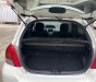 Toyota Yaris 2011 - Cần bán lại xe Toyota Yaris đời 2011, màu trắng, nhập khẩu nguyên chiếc 