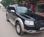 Ford Everest 2007 - Cần bán lại xe Ford Everest đời 2007, màu đen, gia đình sử dụng nên còn tốt