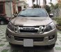 Isuzu Dmax MT 2016 - Bán Isuzu Dmax 2016 số sàn, dầu, màu vàng cát, xe đi rất tiếm kiệm