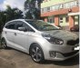 Kia Rondo 2015 - Cần bán xe Kia Rondo năm 2015, màu bạc số tự động, giá 528tr