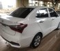 Hyundai Grand i10 2017 - Bán ô tô Hyundai Grand i10 đời 2017, màu trắng số sàn