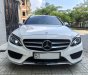 Mercedes-Benz C class C300 AMG 2018 - Cần bán Mercedes C300 AMG Model 2018 trắng