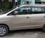 Toyota Innova 2011 - Cần bán gấp Toyota Innova 2011, màu vàng xe gia đình, giá 420tr