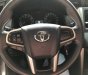 Toyota Innova 2017 - Bán xe Toyota Innova năm 2017, màu bạc