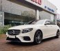 Mercedes-Benz E class E300 AMG 2016 - Bán Mercedes E300 AMG màu trắng, sản xuất 2016 tại Đức, đăng ký 12/2016 tên công ty