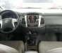 Toyota Innova 2.0E 2012 - Cần bán gấp Toyota Innova 2.0E 2012, màu bạc