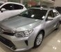 Toyota Camry 2.0E 2016 - Cần bán lại xe Toyota Camry 2.0E sản xuất năm 2016, màu bạc