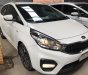 Kia Rondo 2.0MT 2018 - Bán Kia Rondo 2.0MT, máy xăng màu trắng sản xuất T4/2018 biển tỉnh mẫu mới