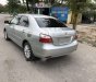 Toyota Vios  E   2010 - Bán xe Toyota Vios E năm 2010, màu bạc, xe gia đình