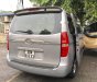 Hyundai Starex   2012 - Xe Hyundai Starex năm 2012, màu bạc số sàn, bán giá 675tr