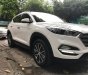 Hyundai Tucson 2.0 AT 2015 - Bán Hyundai Tucson 2.0 AT Sx 2016, xe chính chủ mua từ mới, sơn zin cả xe, lốp theo xe cả dàn