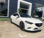 Mazda 6 2.5 AT 2016 - Cần bán Mazda 6 2.5 AT đời 2016, màu trắng số tự động, 819tr