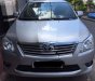 Toyota Innova E 2012 - Cần bán Toyota Innova E năm 2012, màu bạc