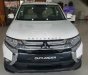 Mitsubishi Outlander 2.0 Std 2018 - Bán xe Mitsubishi Outlander 2.0 STD sản xuất 2018, màu trắng