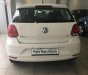 Volkswagen Polo 1.6 AT 2018 - Cần bán xe Volkswagen Polo 1.6 AT năm sản xuất 2018, màu trắng, xe nhập