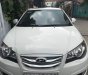 Hyundai Avante AT 2012 - Gia đình bán xe Hyundai Avante AT đời 2012, màu trắng, giá tốt