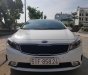 Kia Cerato 1.6AT 2017 - Bán xe Kia Cerato 1.6 AUTO sản xuất:2017,màu trắng,gia đình sử dụng kỹ mới 99%.