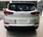 Hyundai Tucson 2.0 Limited  2018 - Bán ô tô Hyundai Tucson 2.0 năm 2018, màu bạc, giá chỉ 910 triệu