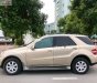 Mercedes-Benz ML Class ML350 2005 - Cần bán lại xe Mercedes ML350 đời 2005, màu vàng, nhập khẩu nguyên chiếc