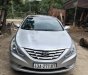 Hyundai Sonata   2010 - Cần bán gấp Hyundai Sonata 2010, màu bạc, nhập khẩu, 500tr