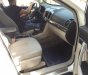 Chevrolet Captiva 2014 - Gia đình cần bán Captiva 2014, số sàn, máy xăng, màu trắng, xe như mới