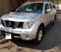 Nissan Navara LE 2011 - Cần bán Nissan Navara LE sản xuất 2011, màu bạc, xe nhập còn mới, giá 380tr