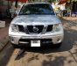 Nissan Navara LE 2011 - Cần bán Nissan Navara LE sản xuất 2011, màu bạc, xe nhập còn mới, giá 380tr