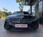 Mercedes-Benz E class E300 AMG 2017 - Bán xe Mercedes-Benz E class sản xuất 2017 màu đen cực mới