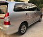 Toyota Innova 2.0E 2015 - Cần bán gấp Toyota Innova 2.0E sản xuất 2015, màu bạc