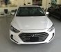 Hyundai Elantra 1.6AT 2018 - Bán xe Hyundai Elantra 1.6AT đời 2018, màu trắng, 623 triệu