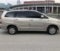 Toyota Innova E 2014 - Cần bán Toyota Innova E sản xuất năm 2014, màu vàng