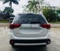 Mitsubishi Outlander 2018 - Bán ô tô Mitsubishi Outlander sản xuất 2018, màu trắng