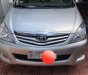 Toyota Innova    2010 - Bán Toyota Innova đời 2010, màu bạc xe gia đình