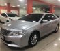 Toyota Camry 2.0E 2013 - Bán ô tô Toyota Camry 2.0E 2013, màu bạc