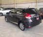 Toyota Yaris G 2015 - Bán xe Toyota Yaris G sản xuất 2015, màu xám (ghi), xe nhập, giá thương lượng