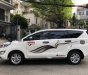 Toyota Innova  2.0E   2017 - Bán Toyota Innova 2.0E đời 2017, màu trắng số sàn