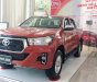 Toyota Hilux 2018 - Bán ô tô Toyota Hilux đời 2018, màu cam, nhập khẩu, xe giao ngay, giá tốt nhất miền Nam