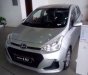 Hyundai Grand i10   AT  2018 - Bán Hyundai Grand i10 AT 2018, màu bạc, sẵn xe giao ngay