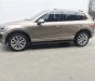 Volkswagen Touareg 3.6 AT 2016 - Nhà đi cần bán Volkwagen Touareg 3.6 AT gầm cao, mới đi 14.600km. Xe lái mạnh, đã, đầm chắc, bao test hãng, tặng bảo hiểm