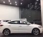 Hyundai Elantra  1.6L MT 2018 - Bán ô tô Hyundai Elantra 1.6L MT đời 2018, màu trắng, mới 100%