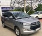 Toyota Innova 2.0E 2017 - Cần bán Toyota Innova 2017, màu bạc