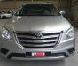 Toyota Innova 2.0E 2016 - Bán xe Toyota Innova 2.0E 2016, màu bạc còn quá mới