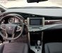 Toyota Innova 2.0 Venturer 2018 - Bán ô tô Toyota Innova 2.0 Venturer 2018, màu đen