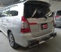 Toyota Innova 2.0E 2016 - Bán xe Toyota Innova 2.0E 2016, màu bạc còn quá mới