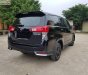 Toyota Innova 2.0 Venturer 2018 - Bán ô tô Toyota Innova 2.0 Venturer 2018, màu đen