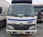 Hino 300 Series 2017 - Bán thanh lý Hino 300 1.8 tấn đời 2017, màu trắng xe nhập, giá 400tr