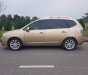 Kia Carens   2011 - Bán Kia Carens năm sản xuất 2011, màu vàng, giá chỉ 280 triệu