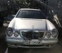 Mercedes-Benz E class  E240 2001 - Cần bán Mercedes E240 đời 2001, màu bạc