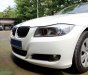 BMW 3 Series 320i 2011 - Bán BMW 320i 2011, màu trắng đen, đi 40000km